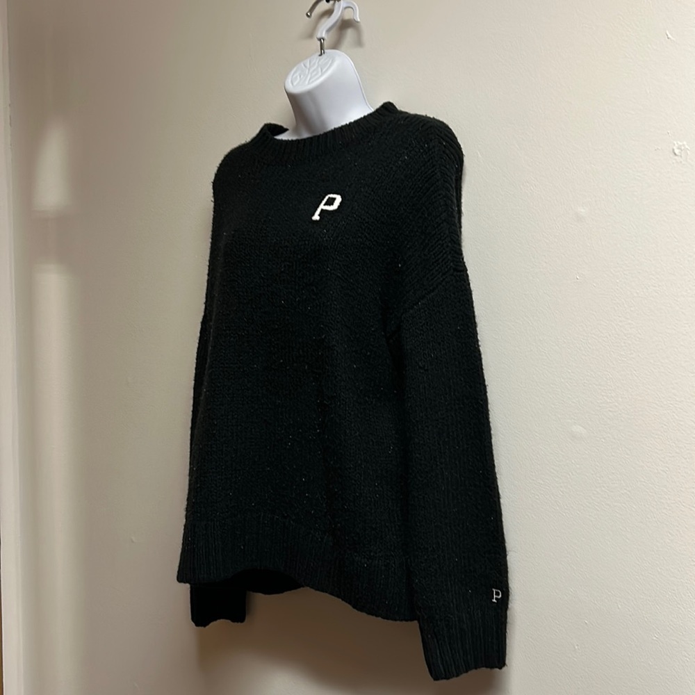 PINK 🖤 Black Knit Sweater
